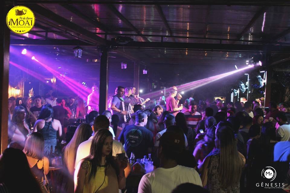Festa reúne bandas de forró no Moai Restobar