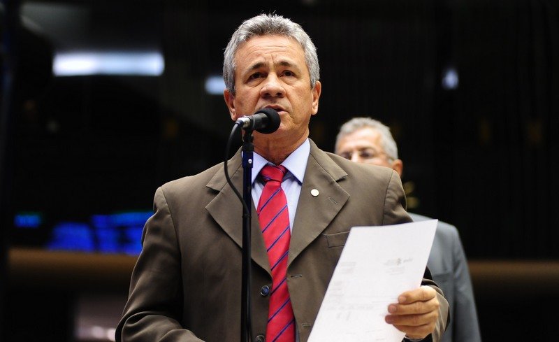 Carlos Souza oficializa filiação ao PSDB nesta segunda