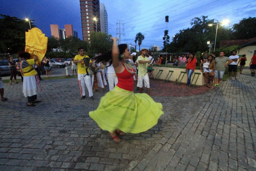 Prefeitura de Manaus abre licitação para espaço de venda de alimentos no Parque Ponte dos Bilhares