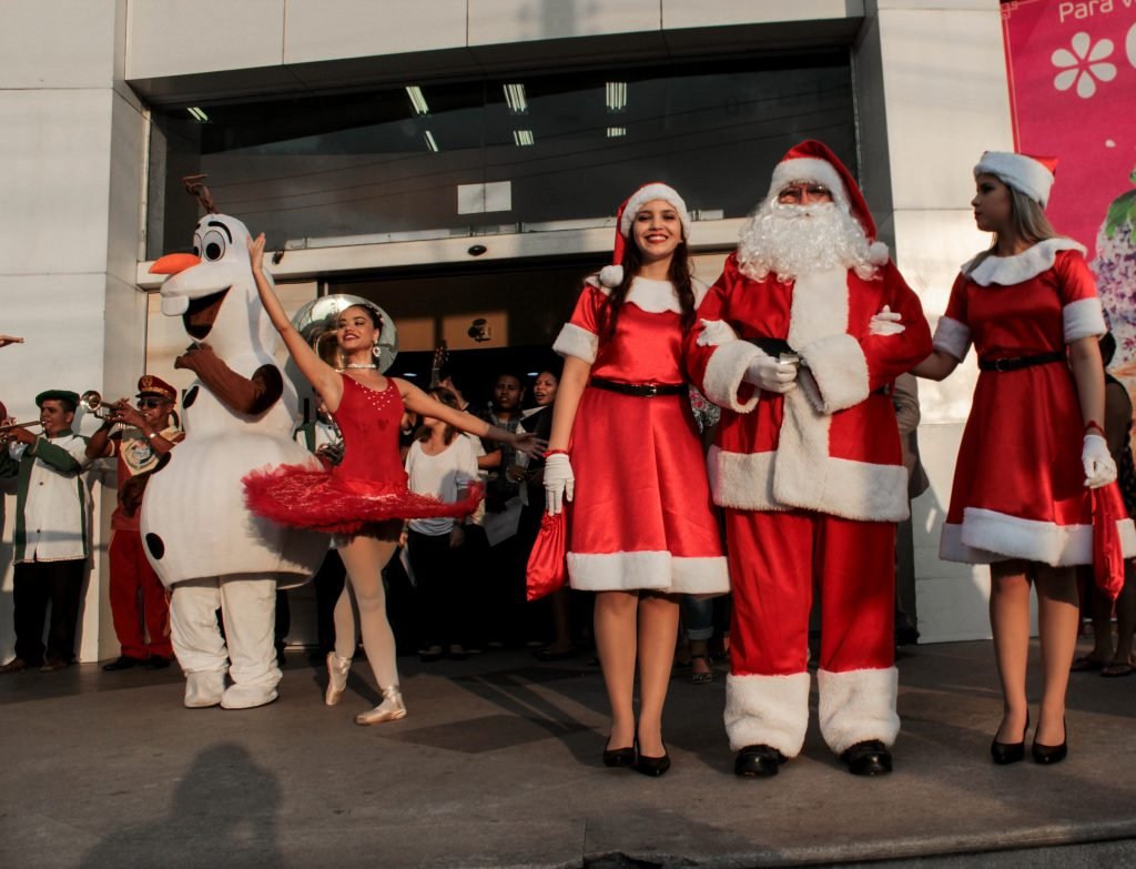 Papai Noel chega ao Manaus Plaza Shopping com muita música