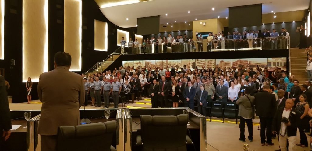 Com quase 600 inscritos, Escola de Contas abre ano letivo com aula do presidente do TRE