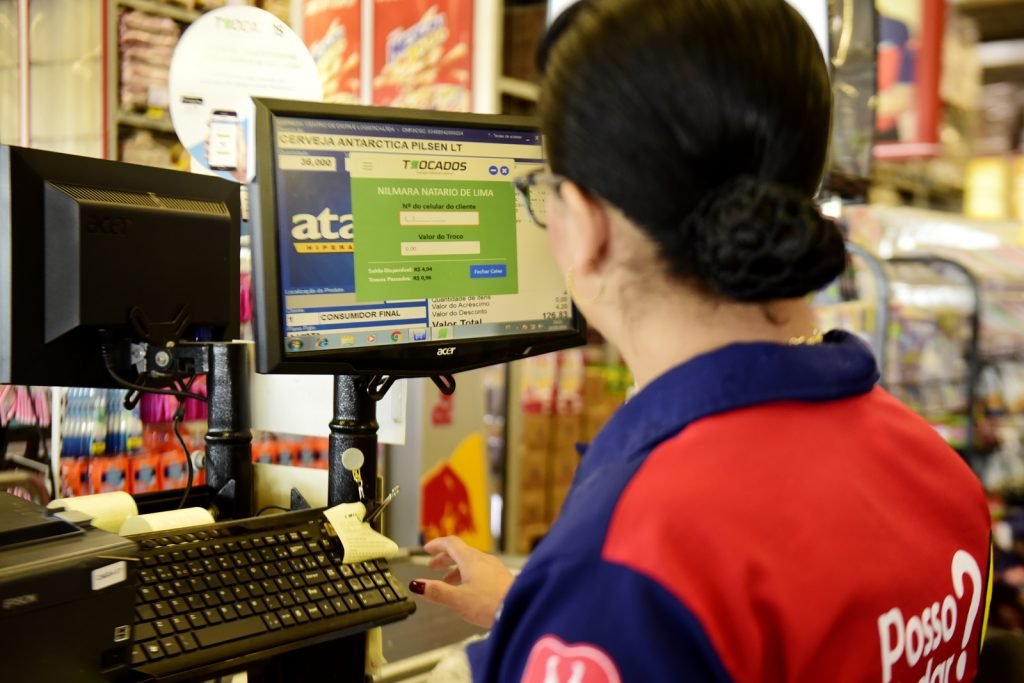 Aplicativo que facilita o recebimento do troco pelos consumidores conquista o mercado amazonense