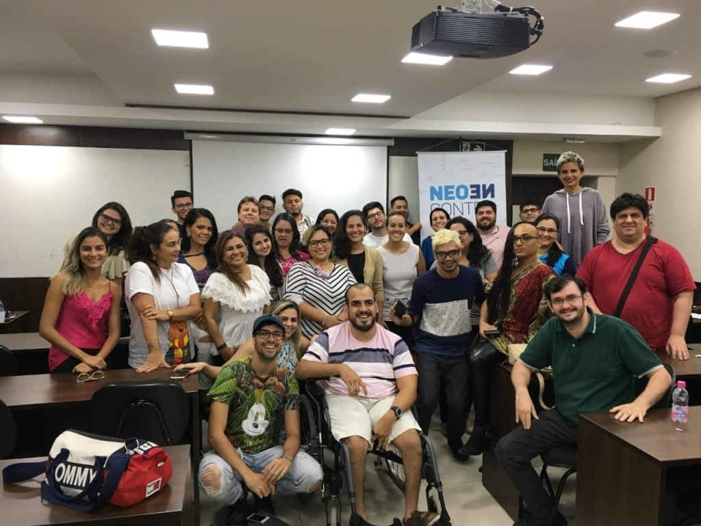 Influenciadores digitais são foco de programação de cursos em julho