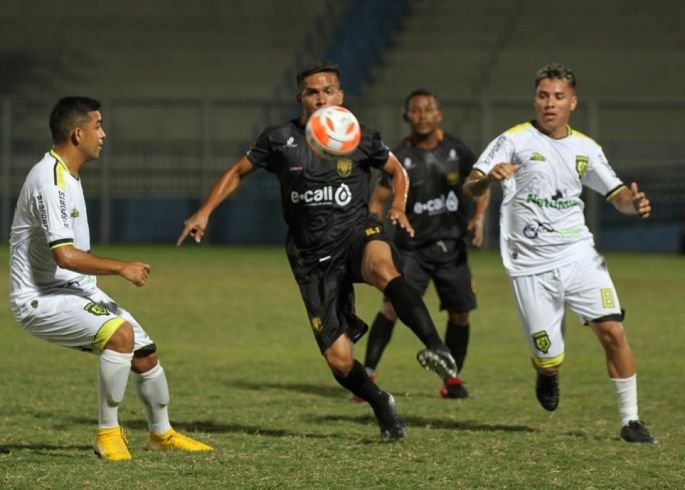 Confira a agenda de duelos do futebol amazonense para esta semana