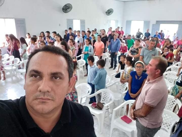 Prefeito Zeca Torres decide abrir igrejas e templos em Boca do Acre