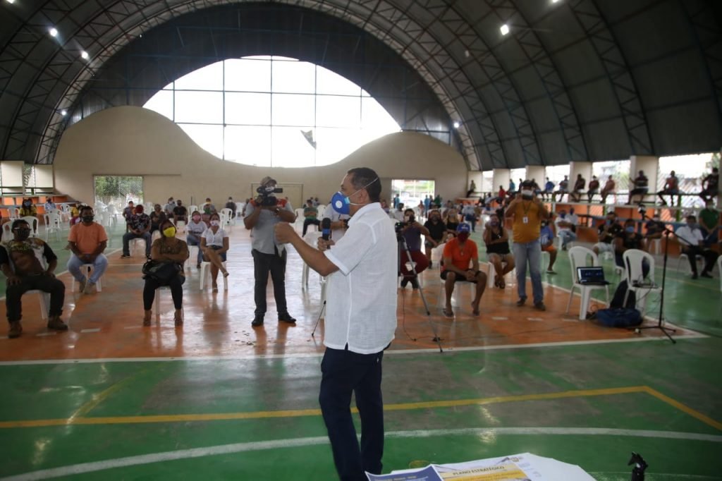 Prefeito de Rio Preto da Eva quer abrir comércio não essencial em 1º de junho