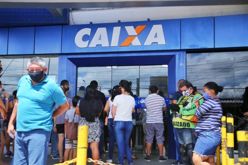 Começa neste sábado o pagamento da terceira parcela do Auxílio Emergência, veja tabela Começa neste sábado o pagamento da terceira parcela do Auxílio Emergência, veja tabela