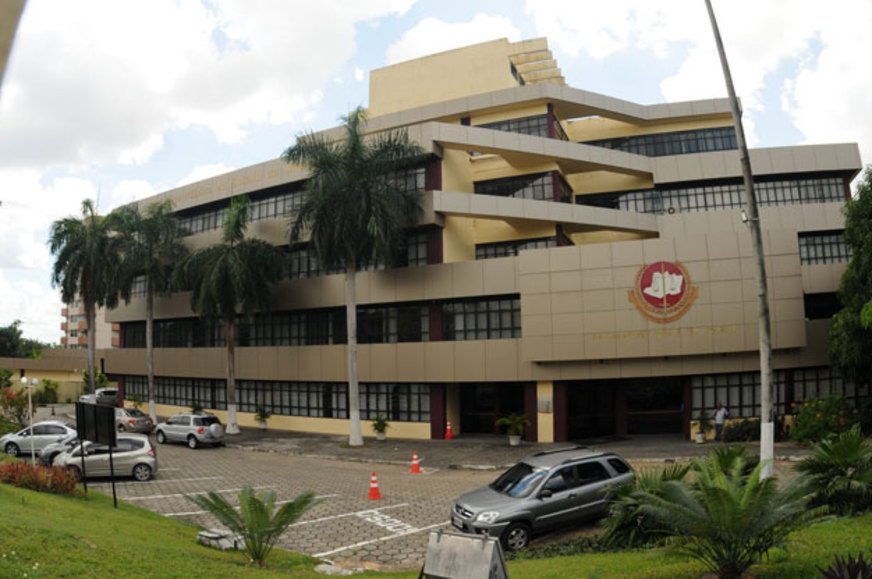 MP dispensa licitação e pagará R$ 200 mil em testes de covid-19 para servidores MP dispensa licitação e pagará R$ 200 mil em testes de covid-19 para servidores
