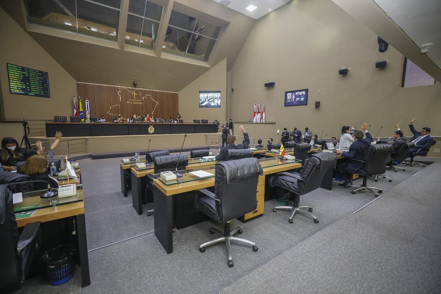 Deputadas apresentam projetos de combate à violência doméstica e proteção às vítimas Deputadas apresentam projetos de combate à violência doméstica e proteção às vítimas