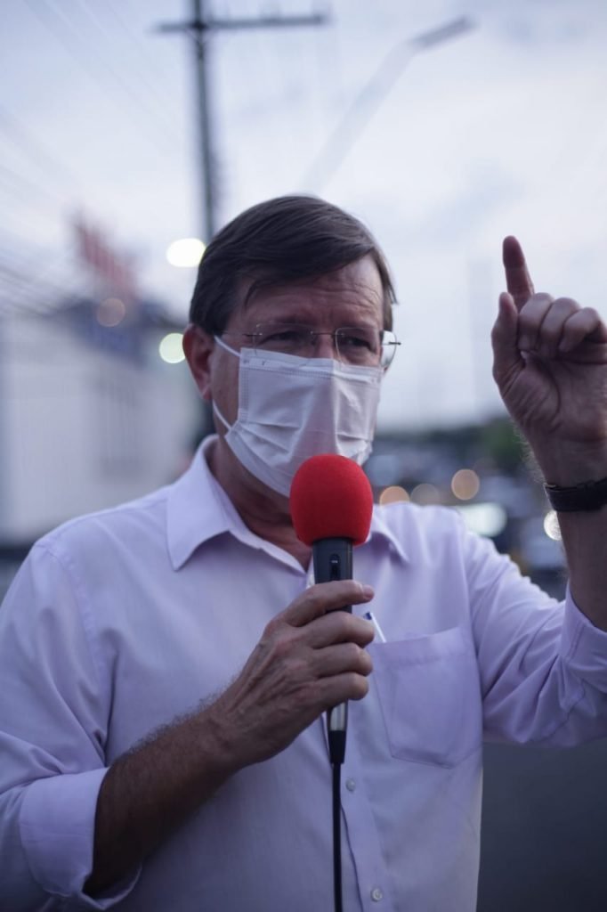 Zé Ricardo denuncia no MPE e MPF indício de manipulação de número de mortes por Covid-19 em Manaus