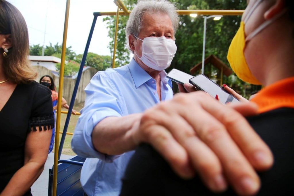 Arthur Neto libera os cofres em ano eleitoral para recapear 200 ruas