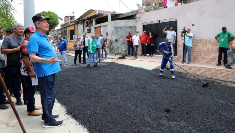 Mais 45 dias de Requalifica custarão R$ 4,9 milhões para Arthur Neto Mais 45 dias de Requalifica custarão R$ 4,9 milhões para Arthur Neto