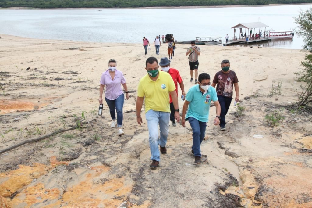 Orsine Jr. ouve moradores do Livramento e fala dos compromissos do Capitão Alberto Neto Orsine Jr. ouve moradores do Livramento e fala dos compromissos do Capitão Alberto Neto