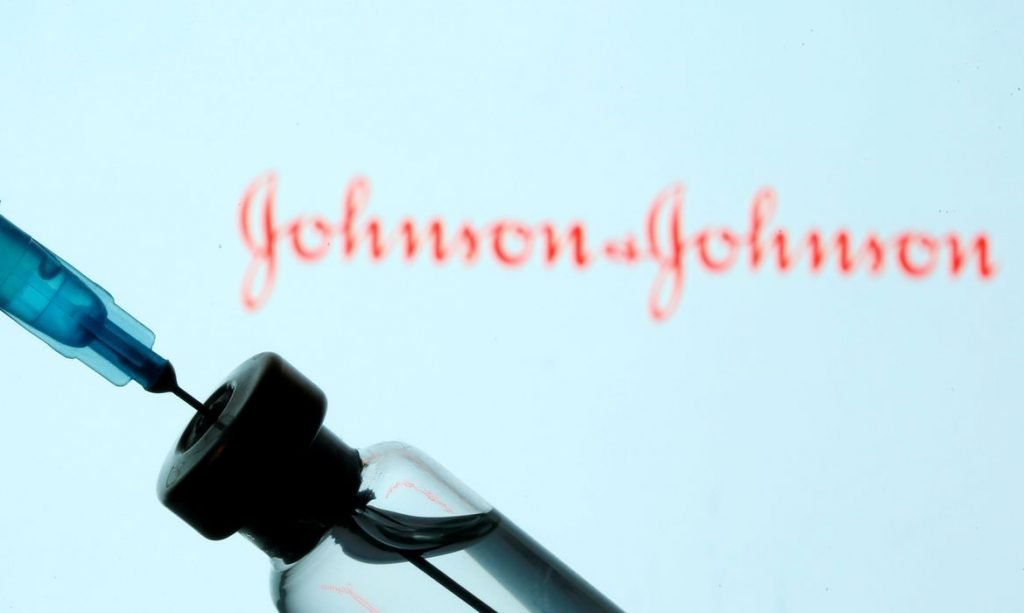 Vacina da Johnson & Johnson tem 66% de eficácia para casos moderados e graves