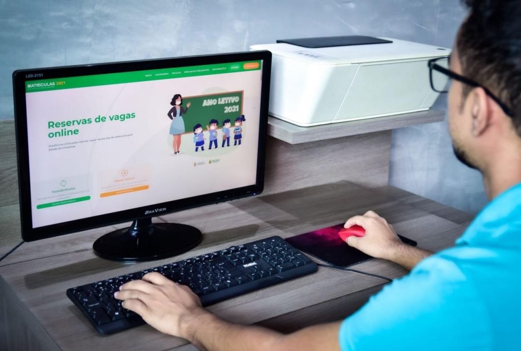 Matrículas para rede pública será 100% on-line, sem necessidade de ir até as escolas