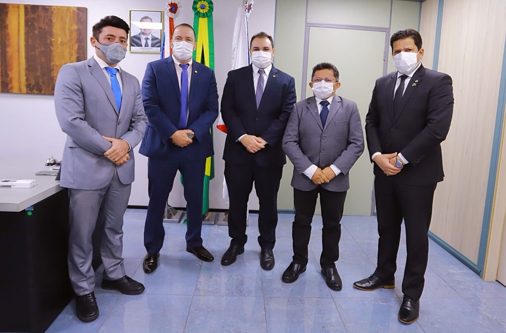 Roberto Cidade quer parlamento amazônico unido contra aumento da energia elétrica