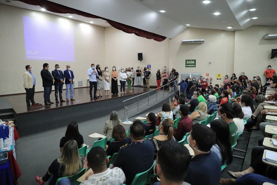 Wilson Lima destaca trabalho dos servidores no primeiro treinamento do Auxílio Estadual