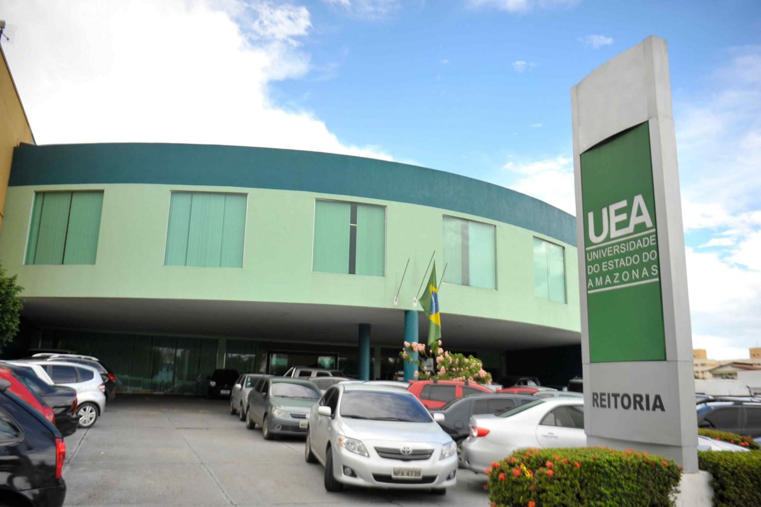 Vestibular e SIS da UEA para 2022 oferta 4.870 vagas