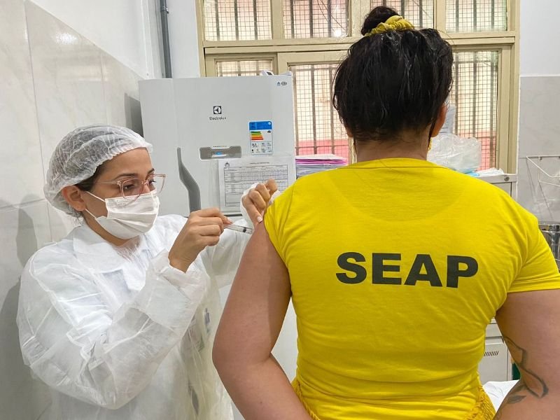 Covid-19: 100% da população carcerária de Manaus já recebeu primeira dose de vacina