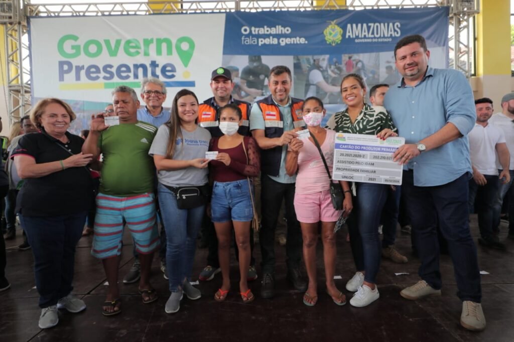 Joana Darc visita municípios da Calha do Juruá e acompanha ações do programa Governo Presente