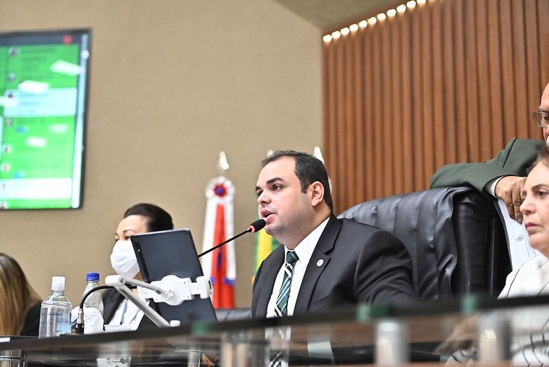 Roberto Cidade cobra melhorias na infraestrutura de ramais da zona Rural de Manaus