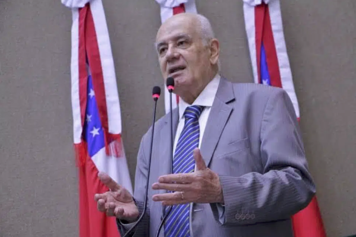 Serafim promete expor valores do Fundeb e contesta prefeituras do AM