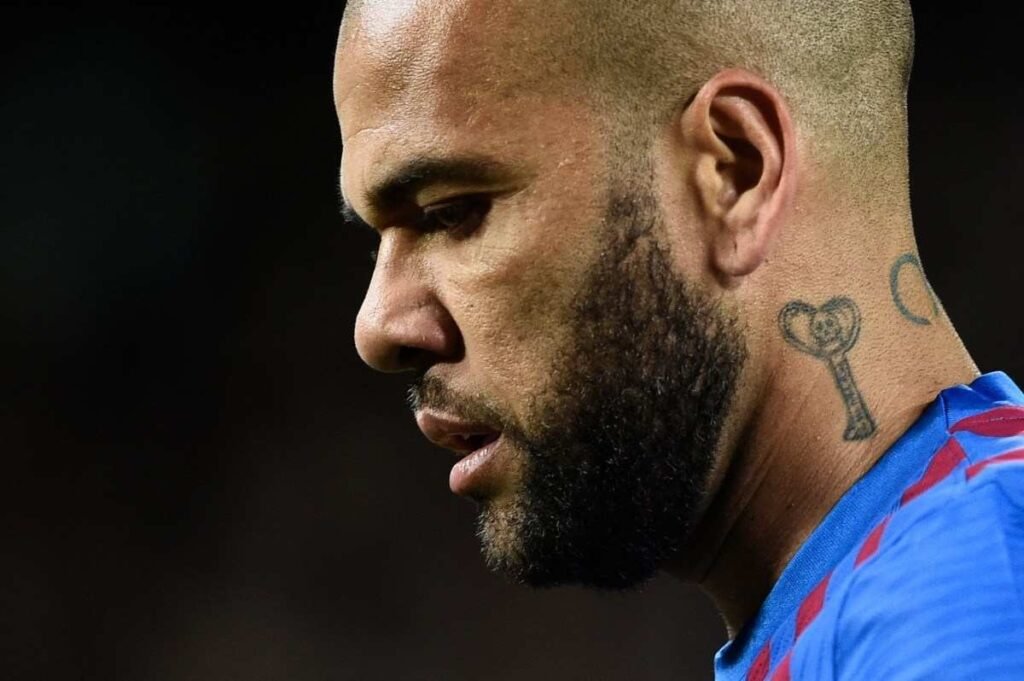 ‘Quero prisão, não dinheiro’, disse mulher que acusa Dani Alves a advogada