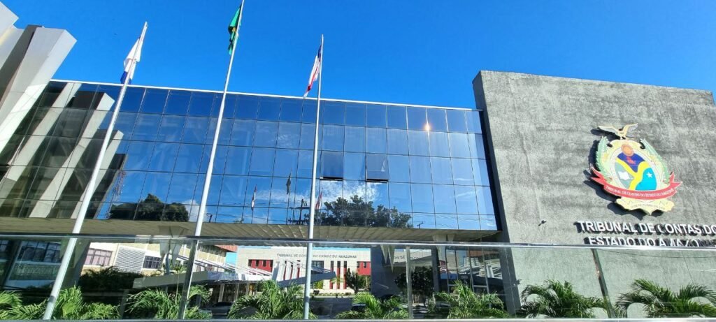 Prefeitos têm até final de maio para enviar ao TCE suas contratações temporárias Prefeitos maio TCE contratações