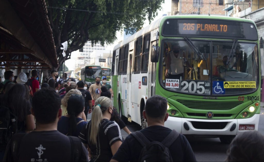 Greve rodoviários suspensa Manaus