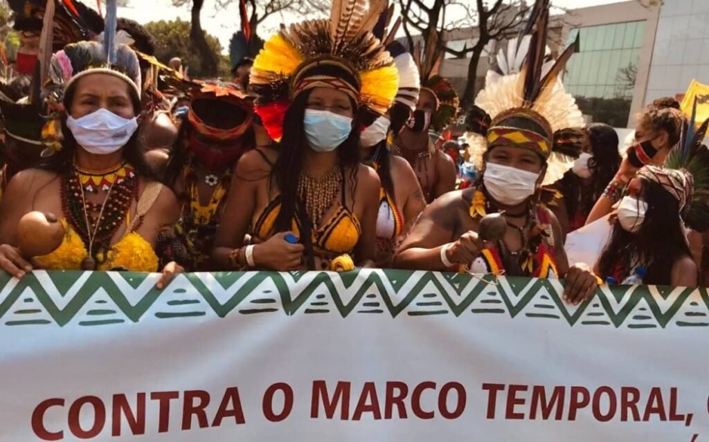 Maioria dos deputados do Norte quer restrição em terras indígenas Maioria dos deputados do Norte quer restrição em terras indígenas