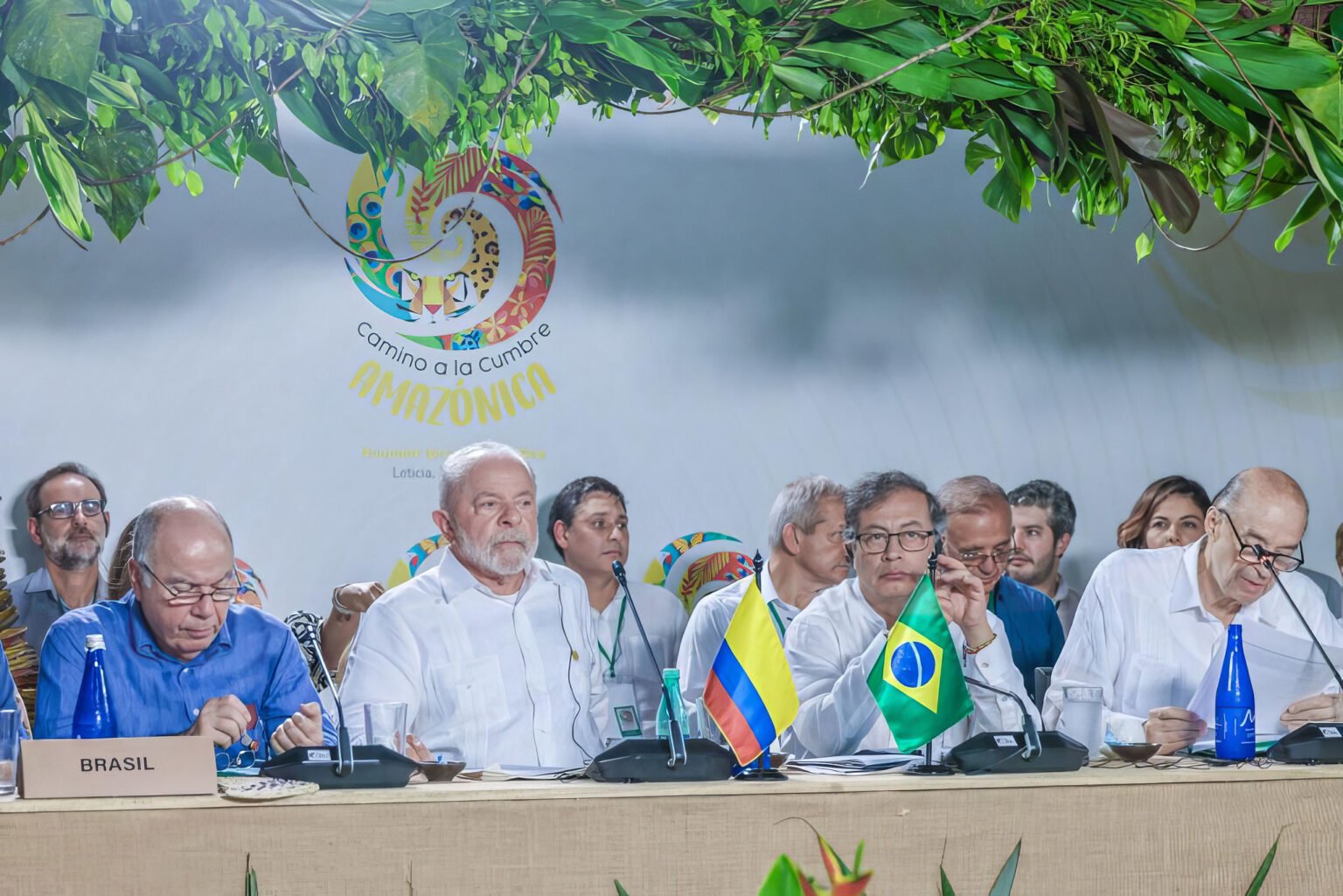 Colômbia propõe a países amazônicos fim de garimpos até 2030 Colômbia