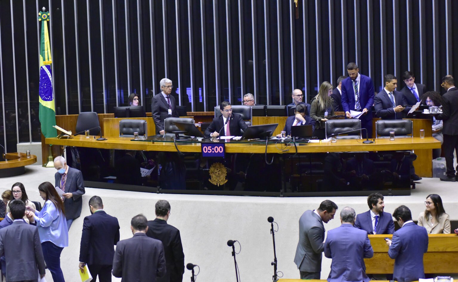 Amazonas pode ganhar mais 2 deputados federais
