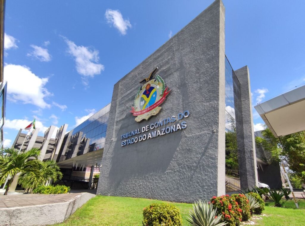 Conselheiros julgam 81 processos na sessão desta terça-feira (22)