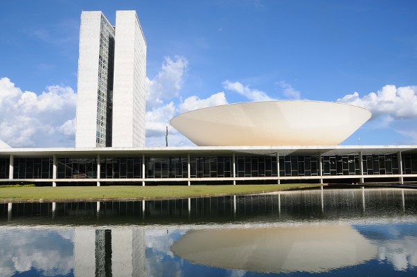 ‘Mais deputados federais pelo AM é questão de coerência’, diz Roberto Cidade