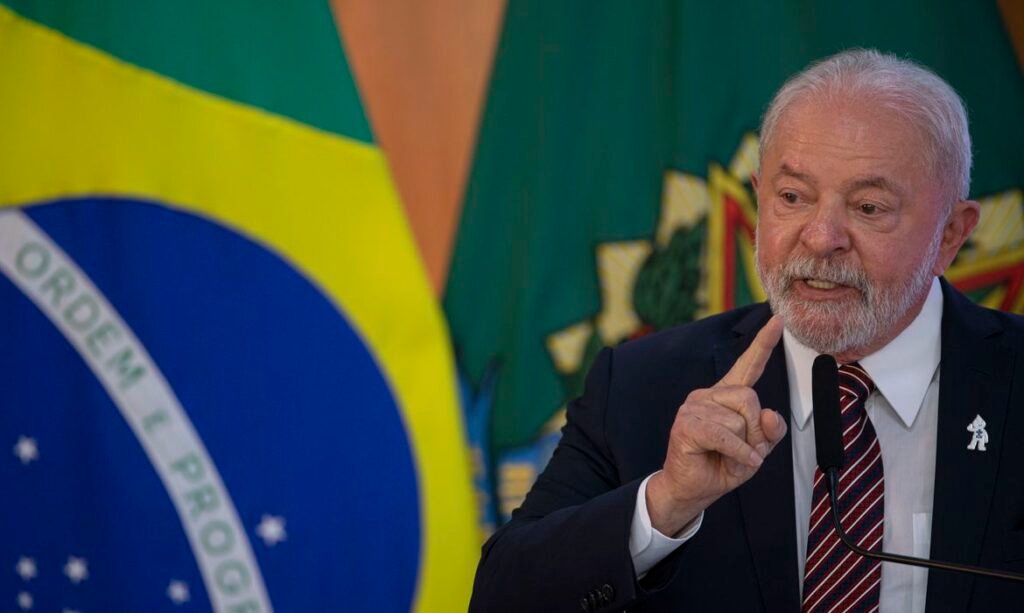 Em live, Lula defende ‘debate sobre clima’ na grade curricular das escolas