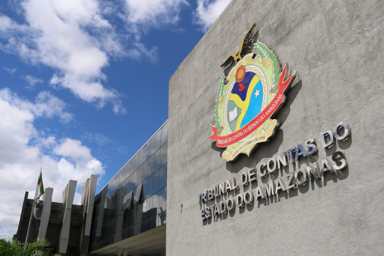 Conselheiros julgam 114 processos nesta terça-feira (10), no TCE-AM