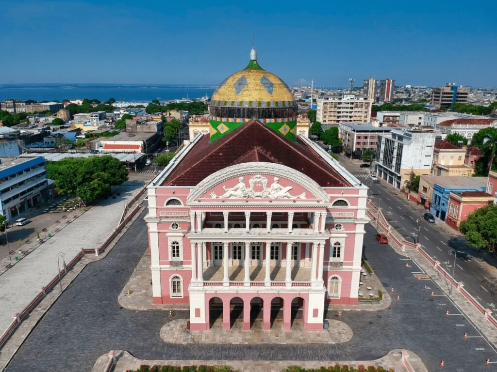 Manaus ganha top 3 de preferência de turistas estrangeiros em 2024