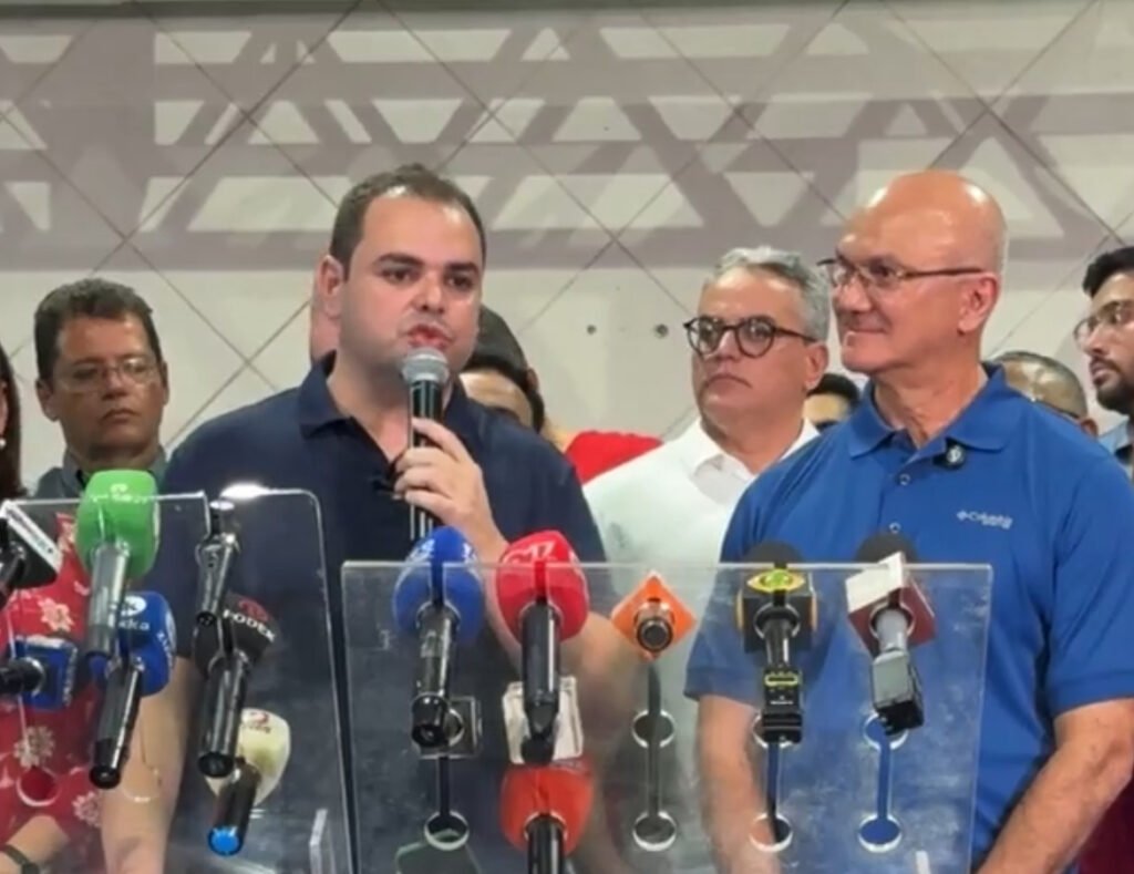 Padrinho de Bolsonaro, Coronel Menezes é vice de Roberto Cidade