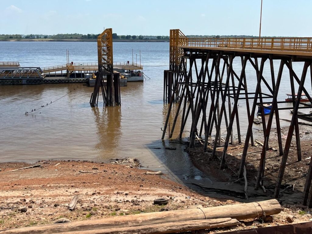 É o segundo ano seguido que Itacoatiara registra recorde; Em 2023, a cota mínima foi de 0,36 cm (Liam Cavalcante)