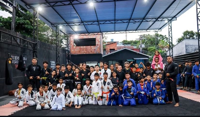 Jovens Embaixadores fica entre as 5 melhores de jiu-jitsu entre 100 academias do Amazonas jiu-jitsu