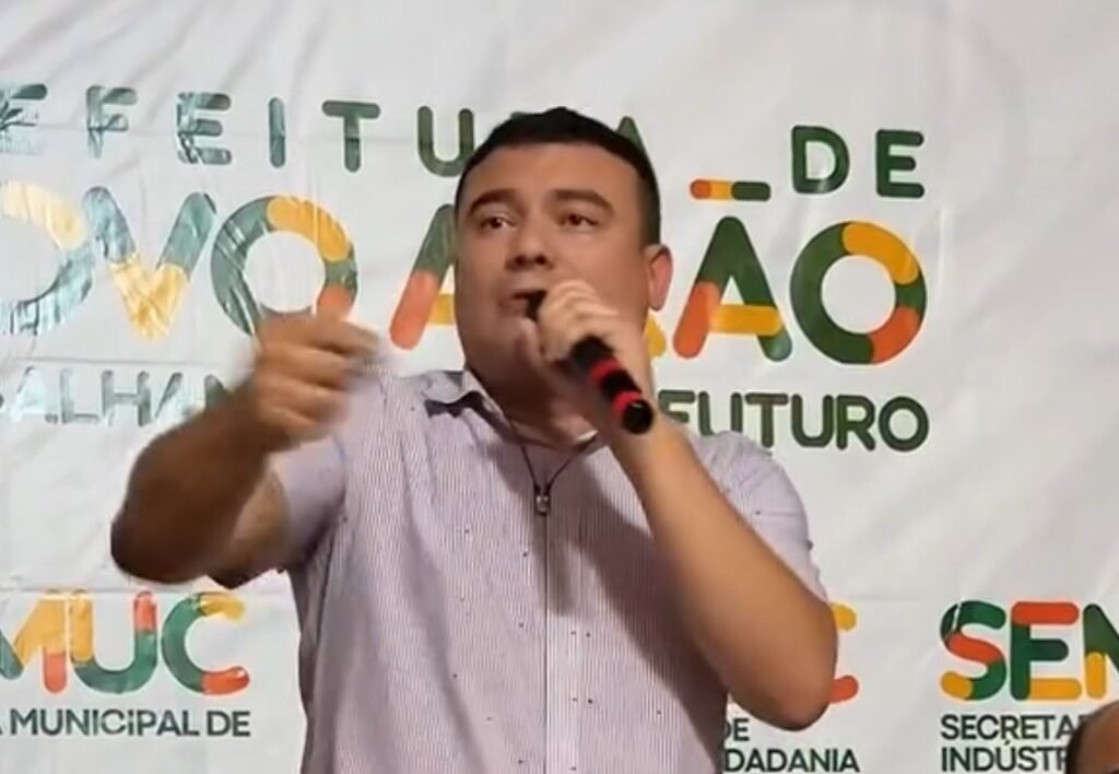 MP recomenda fim de autopromoção de prefeito de Novo Airão nas redes sociais da prefeitura