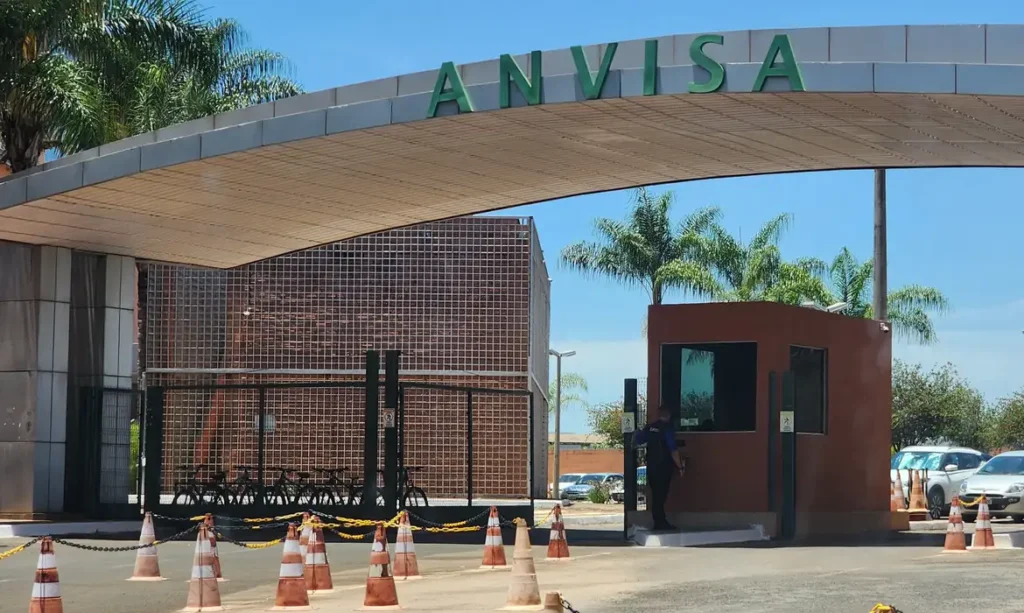Anvisa aprova vacina contra chikungunya do Butantan e Valneva Vacina