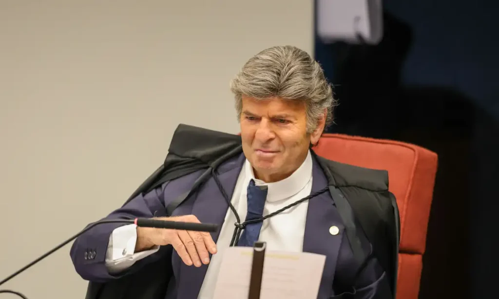 Fux cita incompetência do STF para julgar ação contra Bolsonaro julgamento