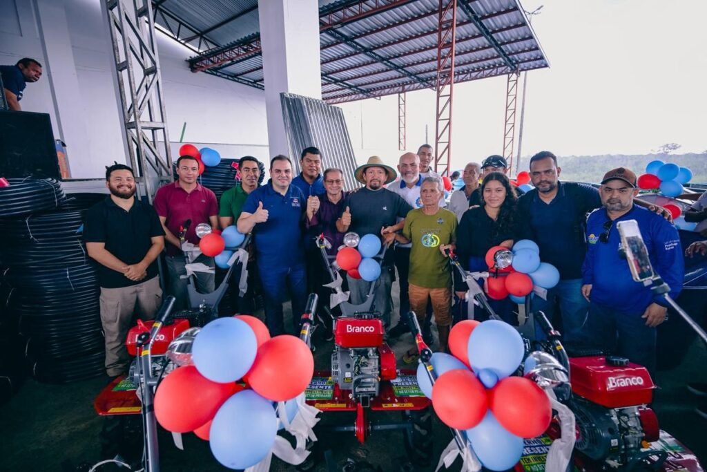 Roberto Cidade anuncia envio de R$ 1 milhão em emendas parlamentares para Carauari Roberto Cidade