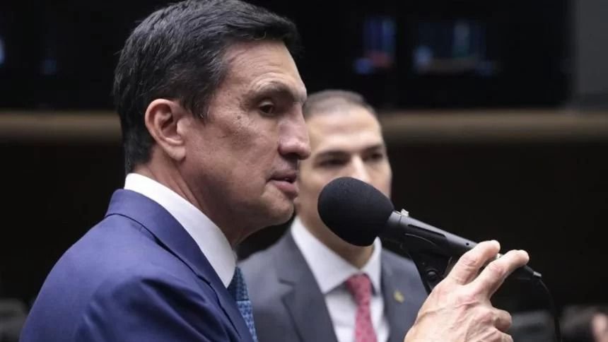 Congresso aprova PL de Sidney Leite que exige biometria para consignado e proíbe desconto associativo no INSS INSS