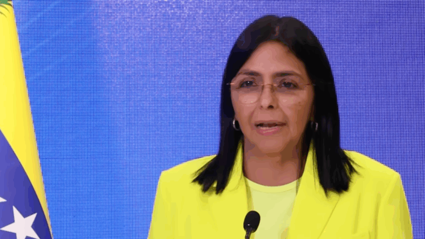 Forças Armadas da Venezuela reconhecem vice como presidente interina EUA