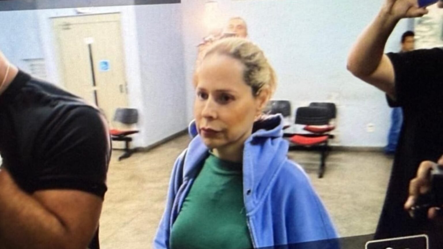 Justiça mantém prisão e assessora do prefeito de Manaus ‘desce’ a presídio Assessora