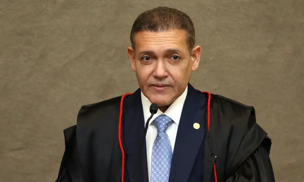 Nunes pede parecer da PGR sobre revisão da condenação de Bolsonaro PGR