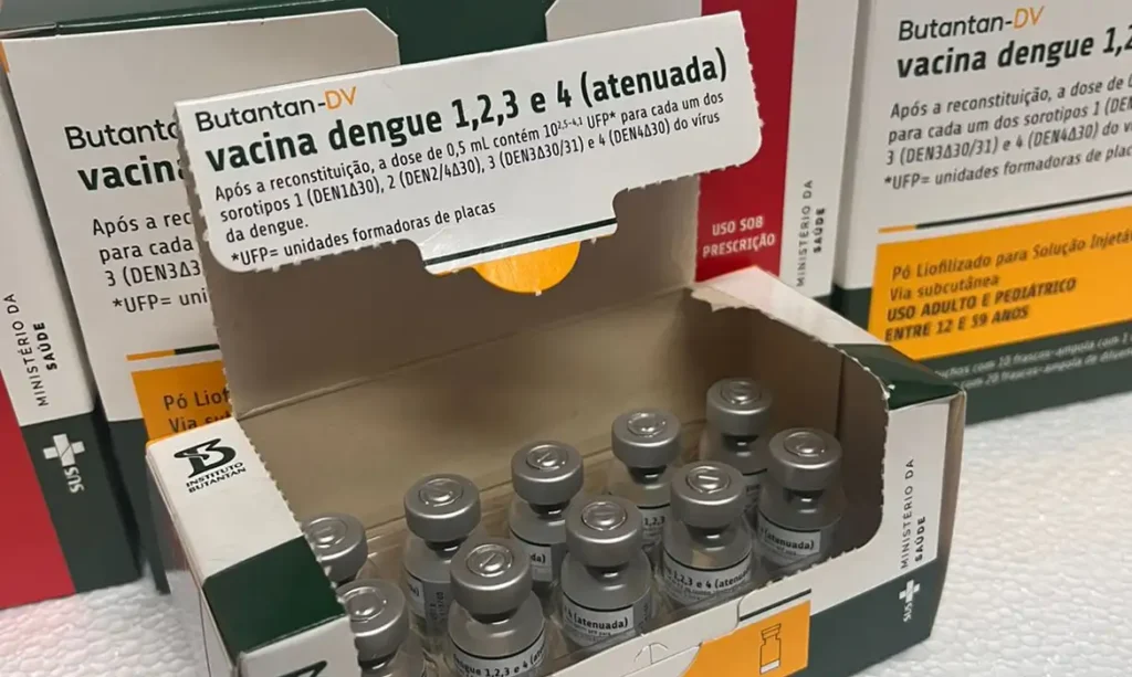 Ministério da Saúde suspende vacina contra a dengue do Butantan Dengue