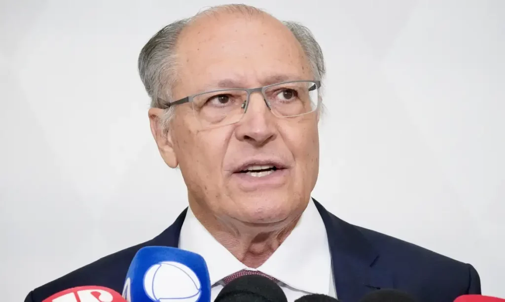 PSB oficializa candidatura de Alckmin à Vice-Presidência da República PSB